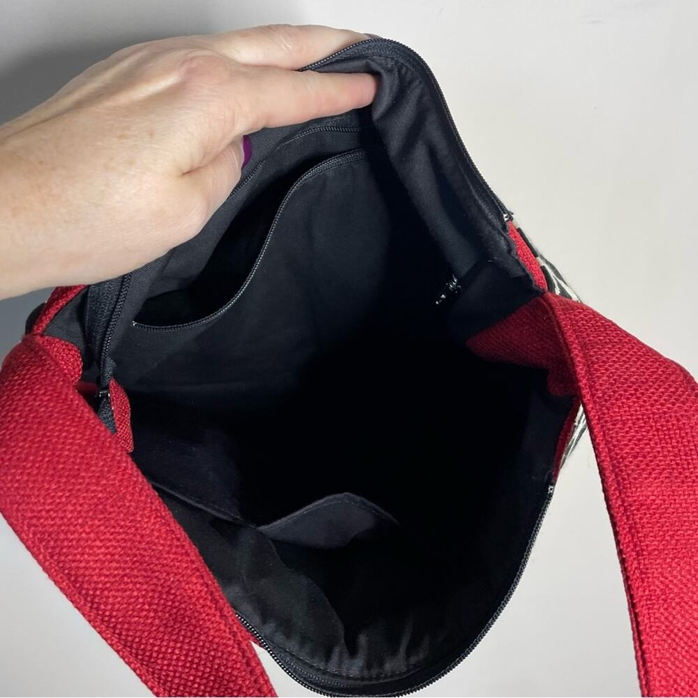 LISA LILL STUDIO red, black & cream fabric shoulder bag purse - Picture 3 of 4